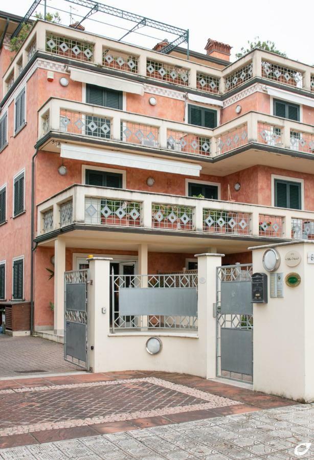 2-Bedroom Apt, With Balcony & Aircondition - 50 M From The Beach Marina di Pietrasanta Exterior foto